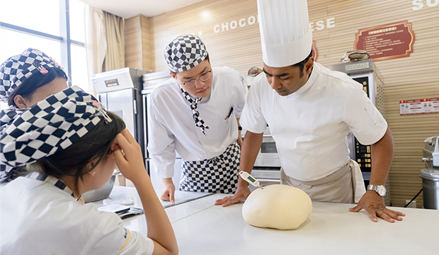 ���ʺ決��