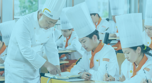 2023��У����