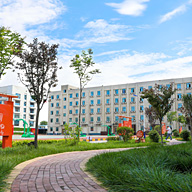 �¶���ѧУ����