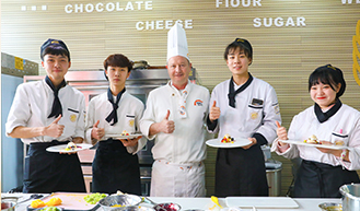 ����ʽʵ�ٽ�ѧ