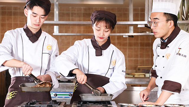 ���;�Ӣרҵ