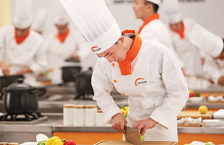 ���˾�Ӣרҵ